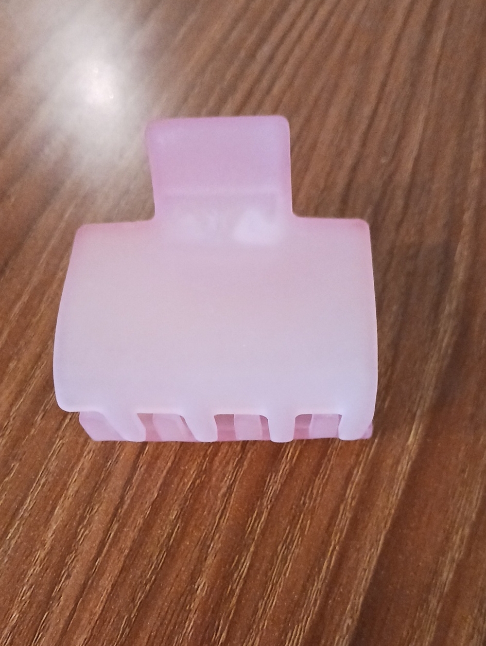 Source Unknown Pink Matte Hair Claw Clip